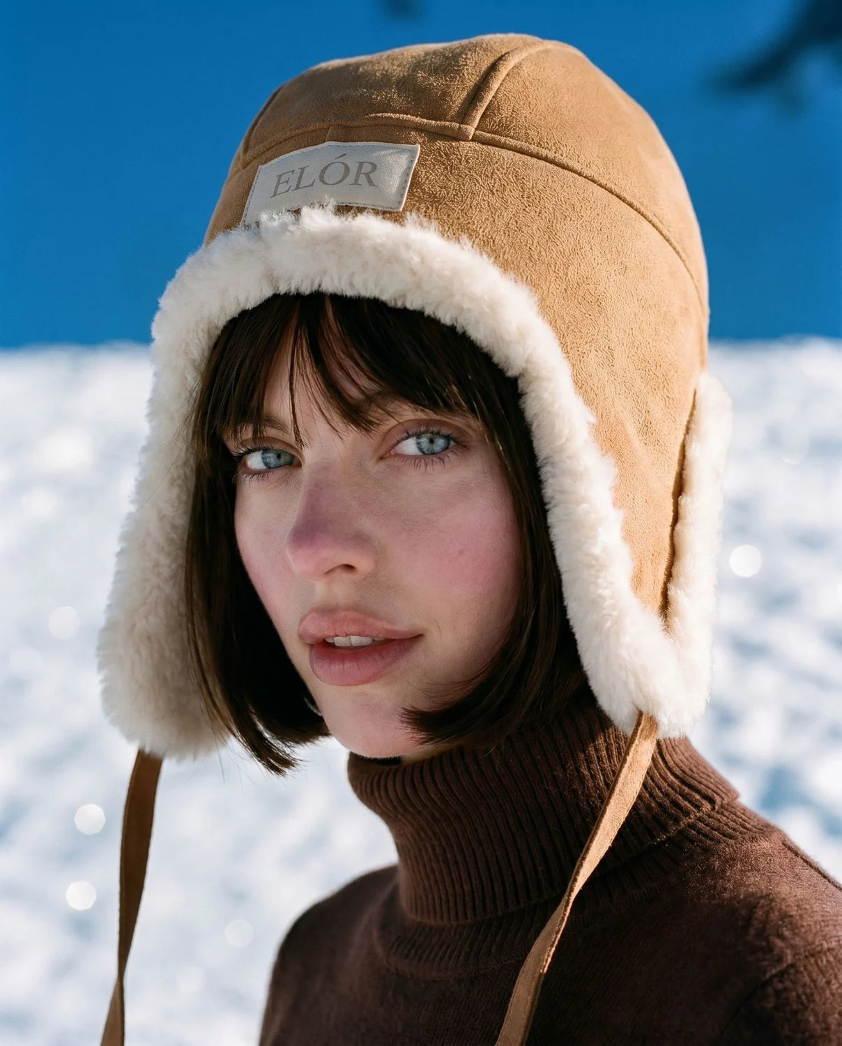 Alaska Trapper en modelo, close beauty orejeras